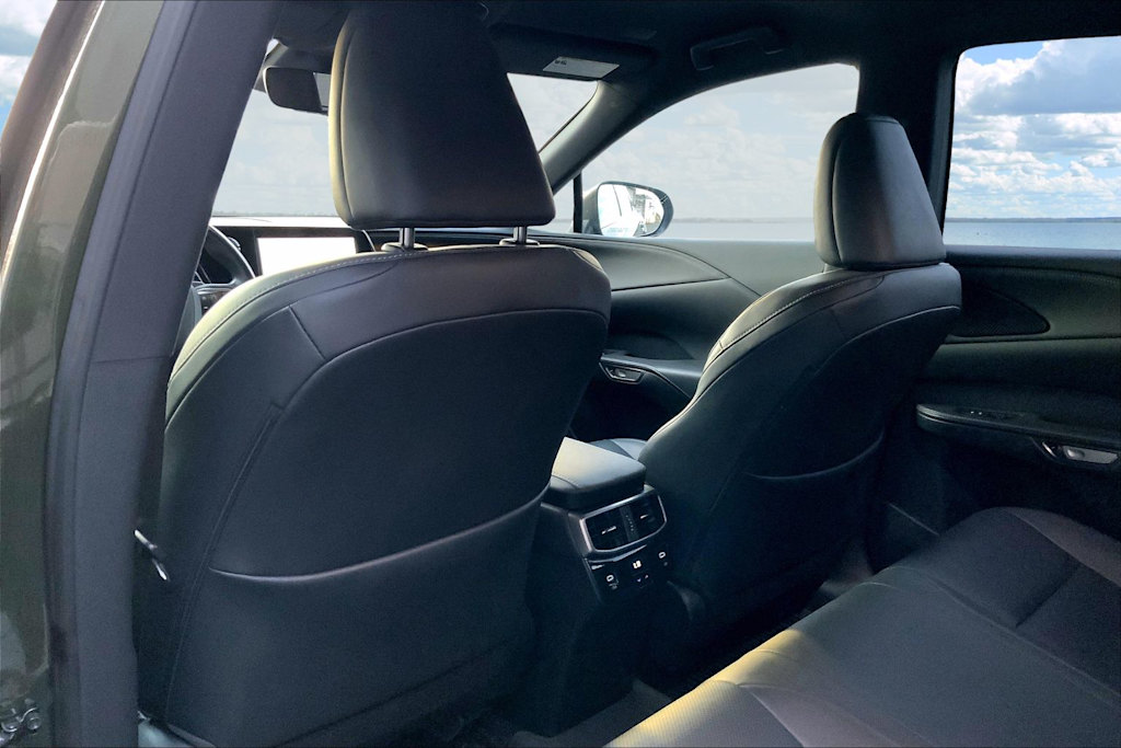 Thumbnail: 2023 Lexus RX - 13