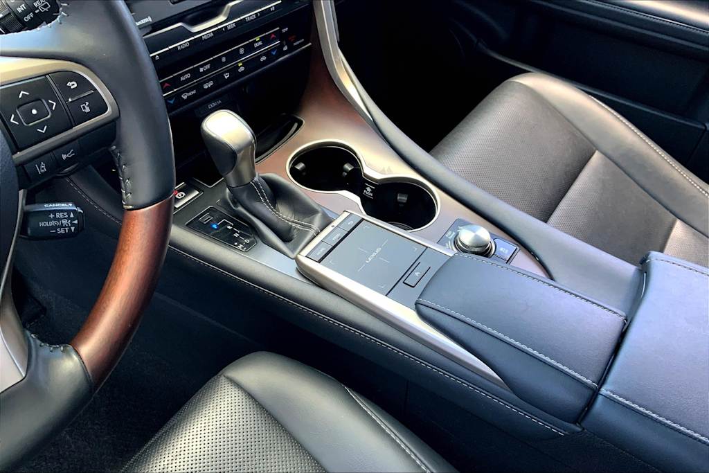 Thumbnail: 2022 Lexus RX - 16