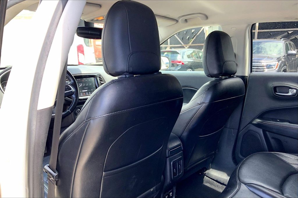 Thumbnail: 2020 Jeep Compass - 13