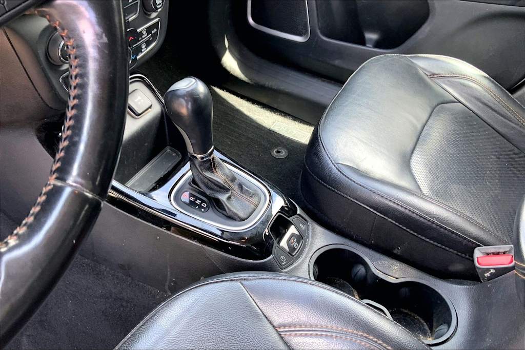 Thumbnail: 2020 Jeep Compass - 17