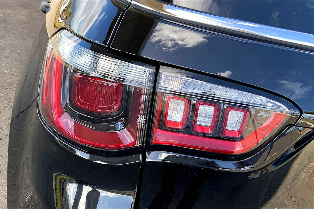 Thumbnail: 2025 Jeep Compass - 32
