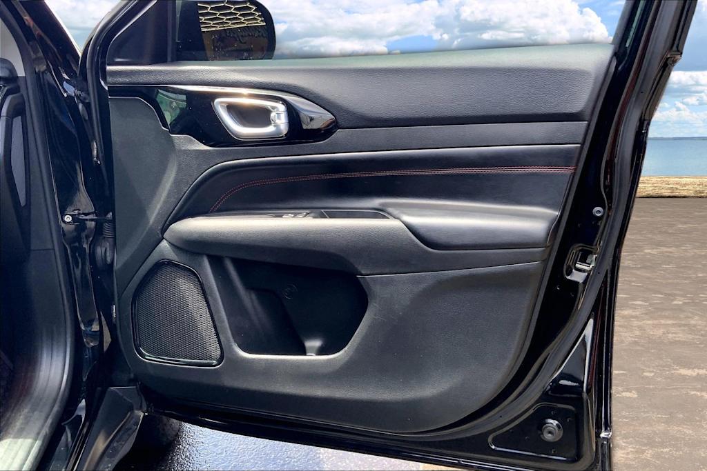 Thumbnail: 2022 Jeep Compass - 28