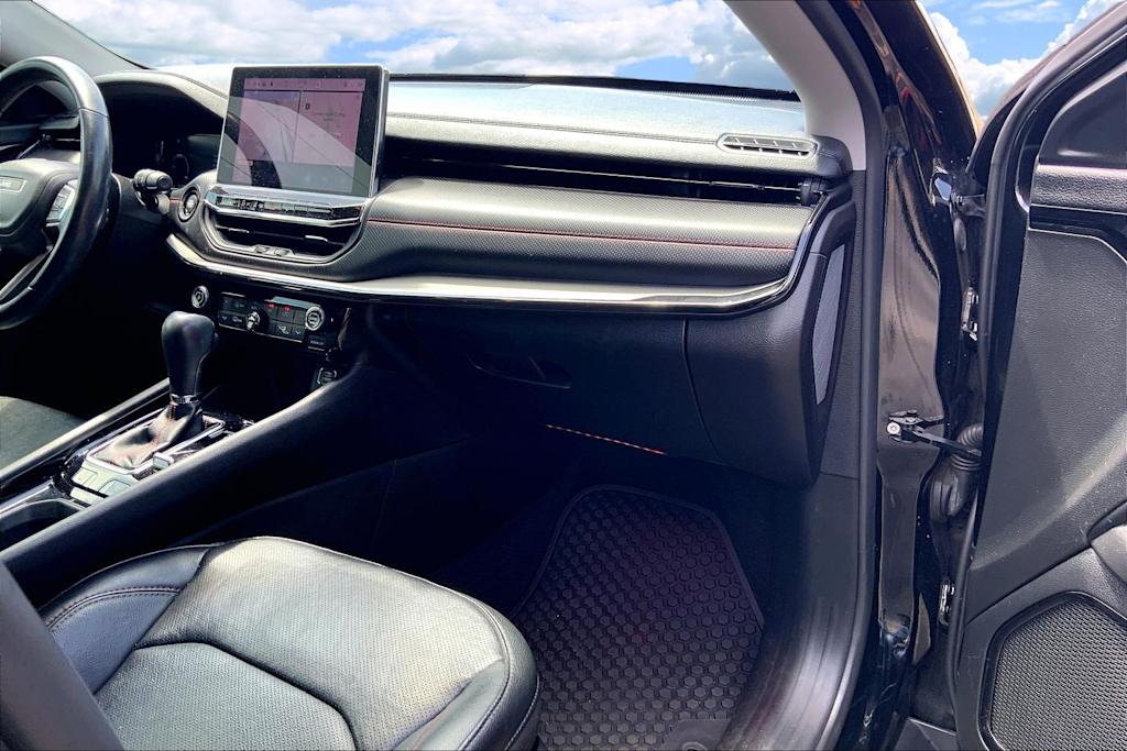 Thumbnail: 2022 Jeep Compass - 23