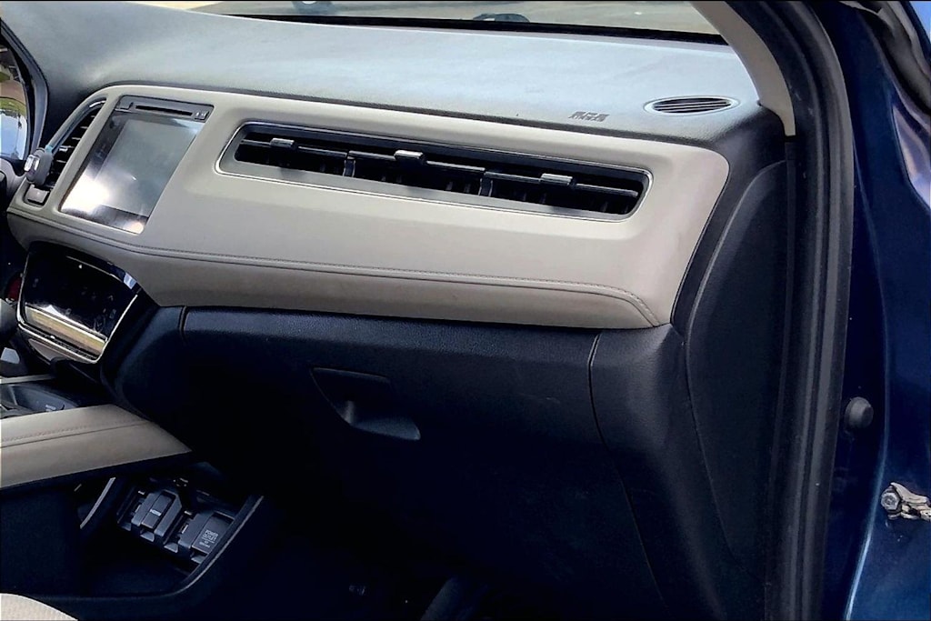 Thumbnail: 2016 Honda HR-V - 23