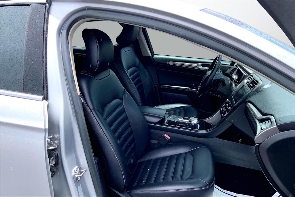 Thumbnail: 2019 Ford Fusion - 12