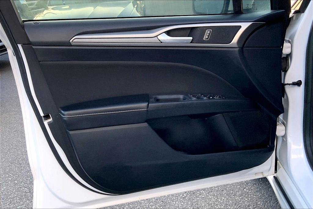 Thumbnail: 2018 Ford Fusion - 27