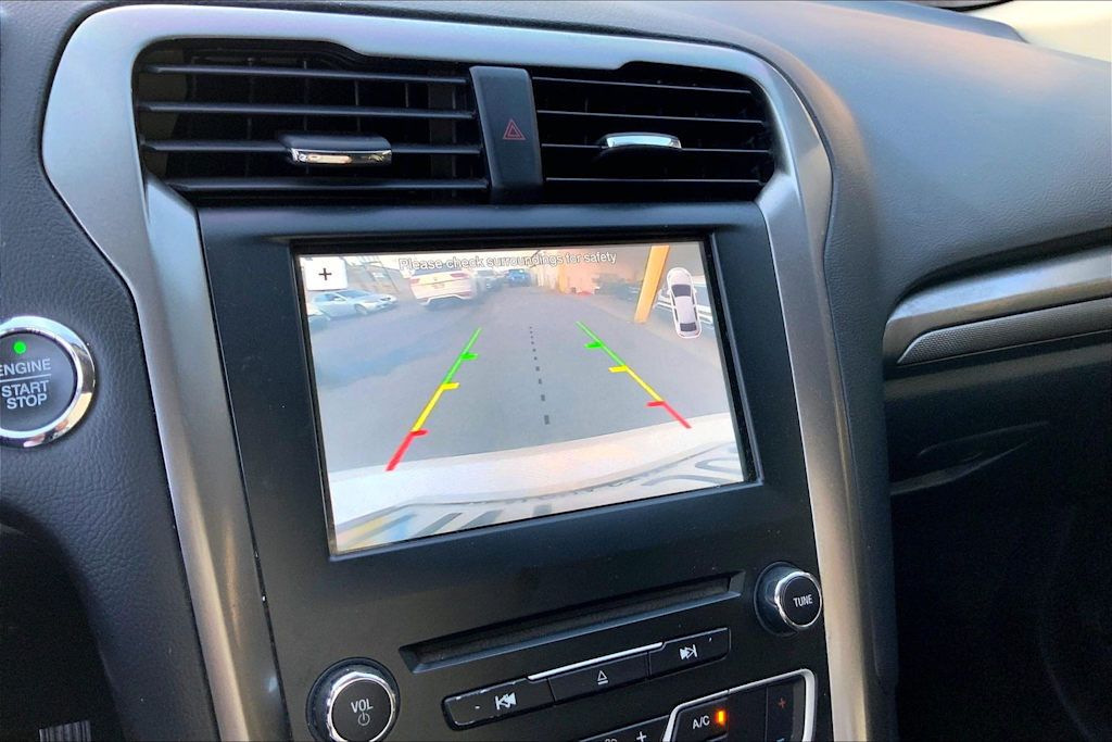 Thumbnail: 2018 Ford Fusion - 16