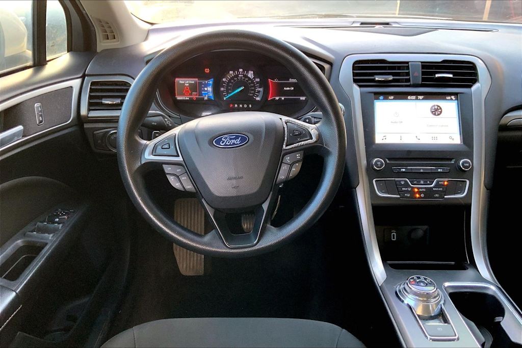 Thumbnail: 2018 Ford Fusion - 14