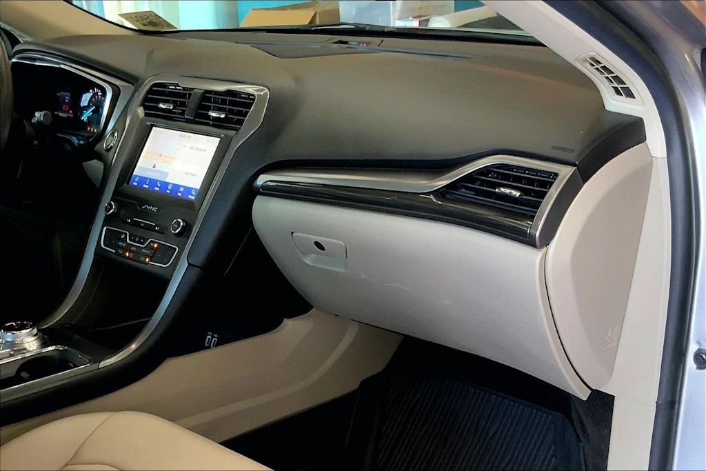 Thumbnail: 2020 Ford Fusion - 24