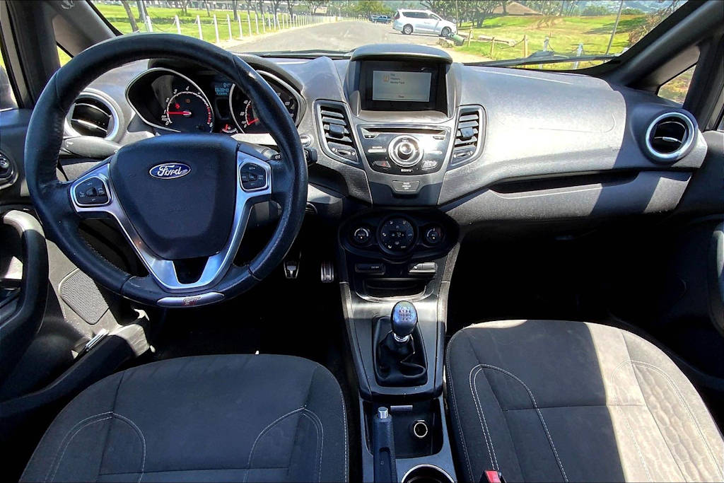 Thumbnail: 2017 Ford Fiesta - 10