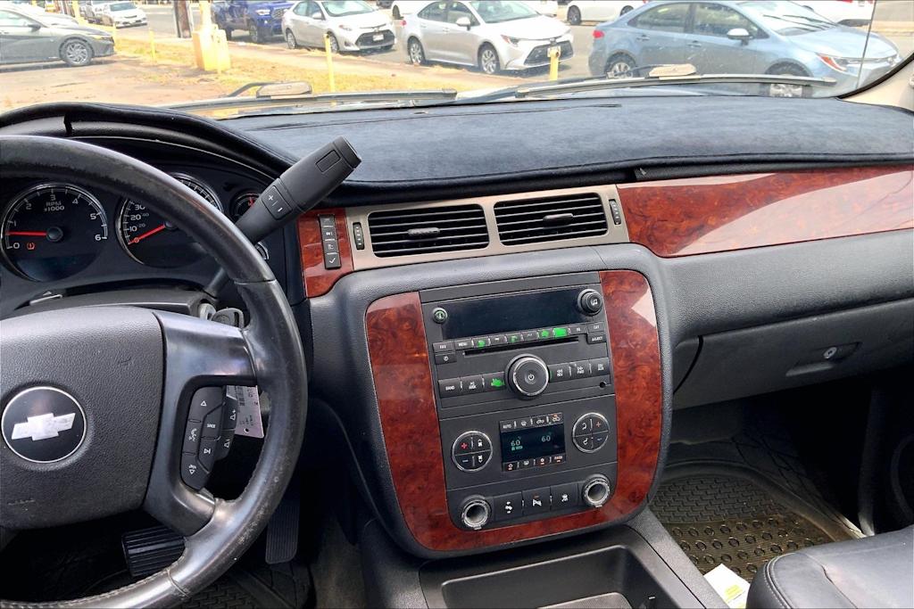 Thumbnail: 2010 Chevrolet Avalanche 1500 - 15