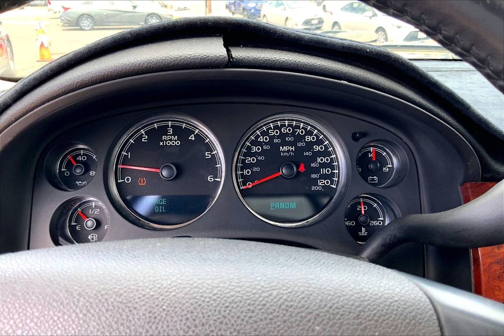 Thumbnail: 2010 Chevrolet Avalanche 1500 - 18