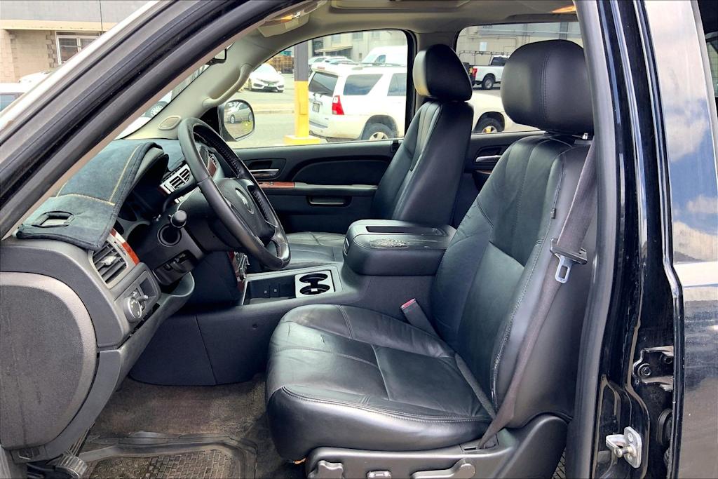 Thumbnail: 2010 Chevrolet Avalanche 1500 - 11