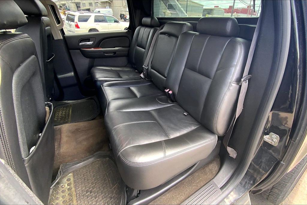Thumbnail: 2010 Chevrolet Avalanche 1500 - 29