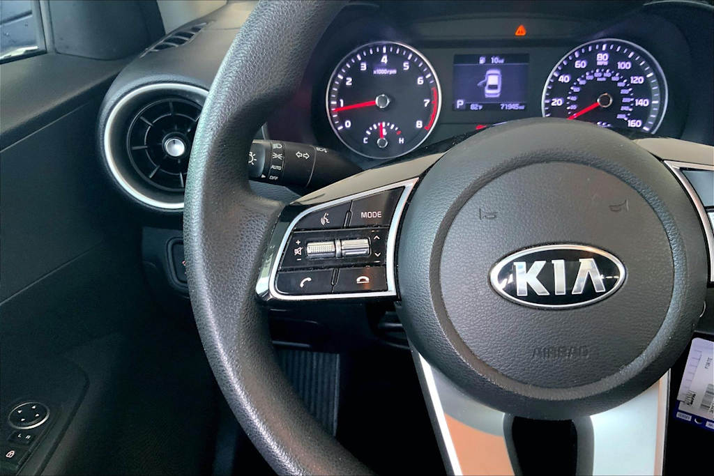 Thumbnail: 2020 Kia Forte - 25