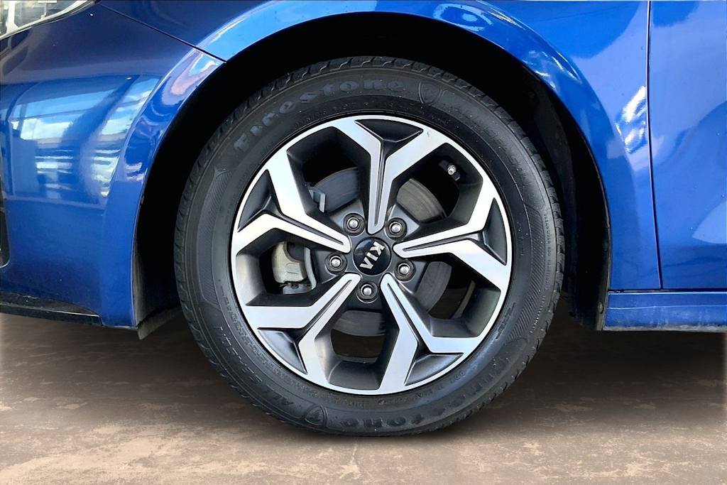 Thumbnail: 2020 Kia Forte - 8