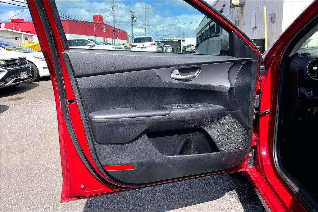 Thumbnail: 2019 Kia Forte - 27