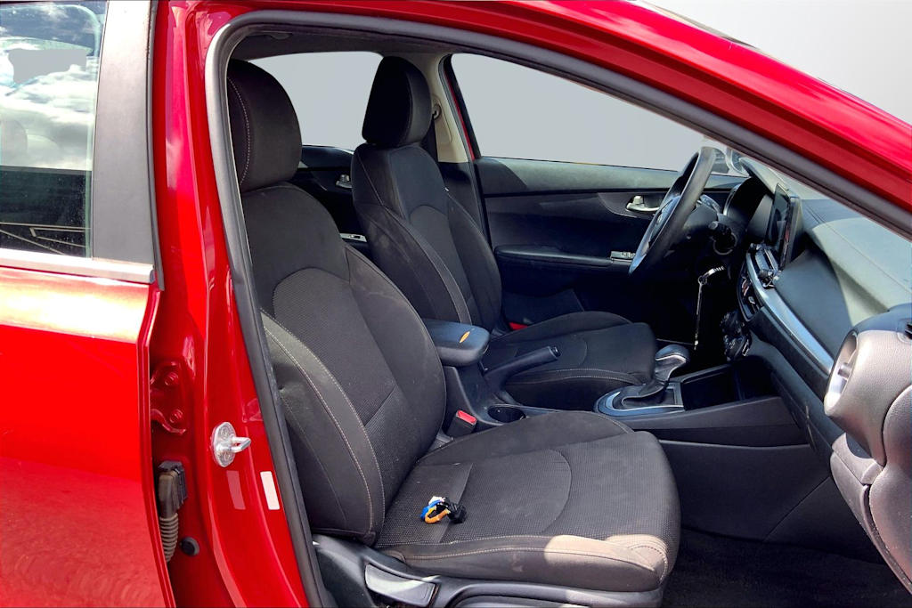 Thumbnail: 2019 Kia Forte - 12