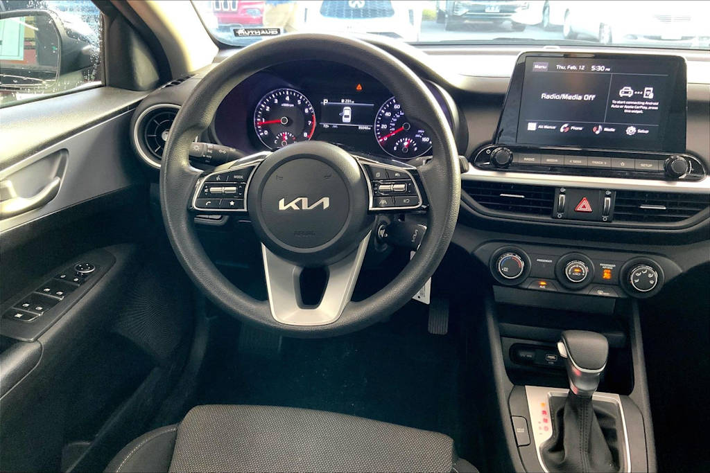 Thumbnail: 2022 Kia Forte - 13