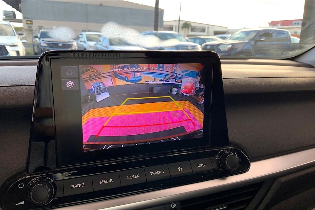 Thumbnail: 2022 Kia Forte - 15