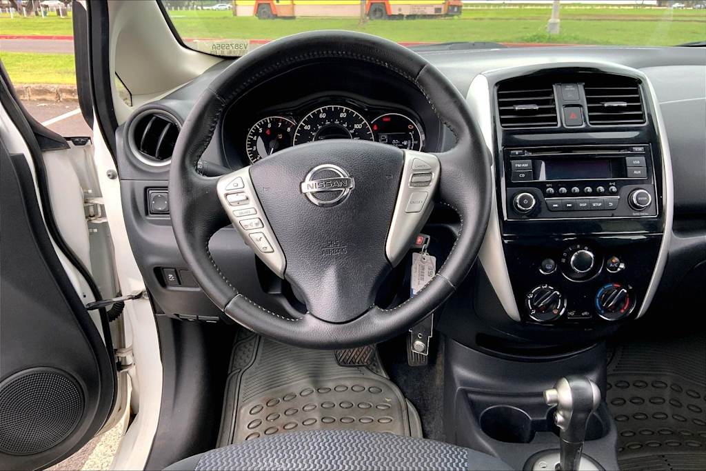 Thumbnail: 2015 Nissan Versa Note - 13