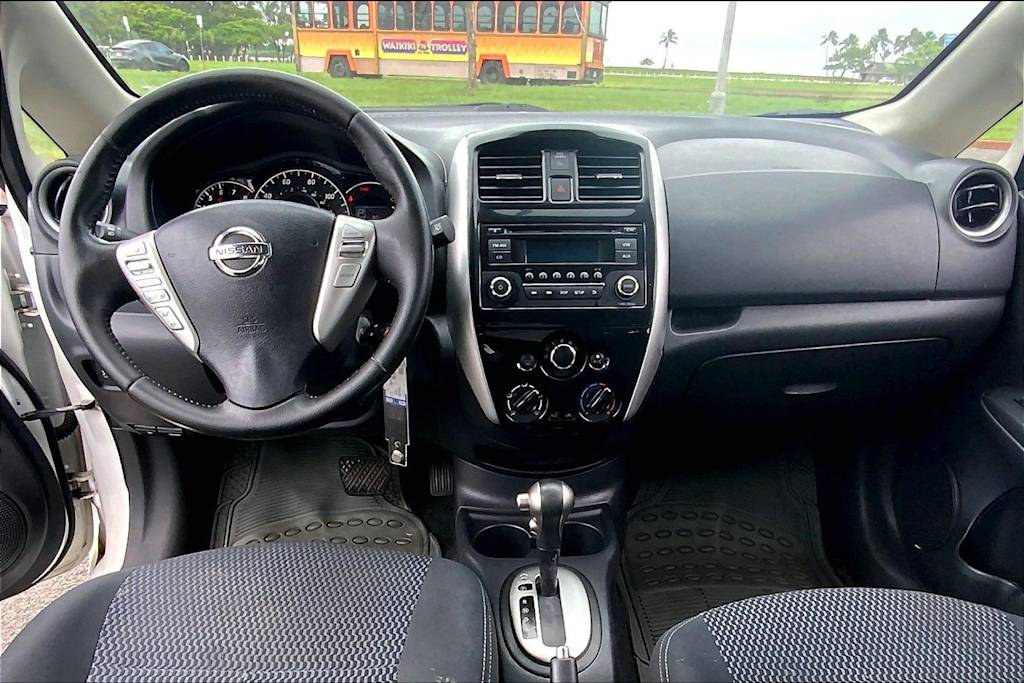 Thumbnail: 2015 Nissan Versa Note - 9
