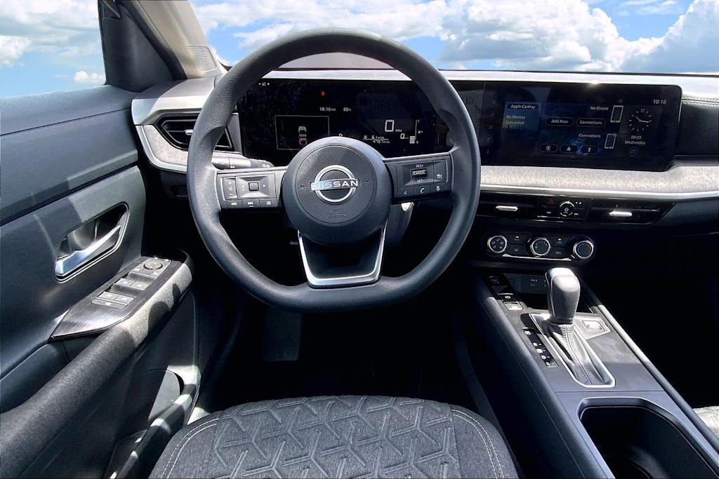 Thumbnail: 2025 Nissan Kicks - 14