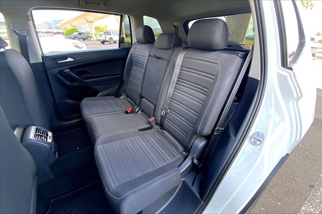 Thumbnail: 2022 Volkswagen Tiguan - 28