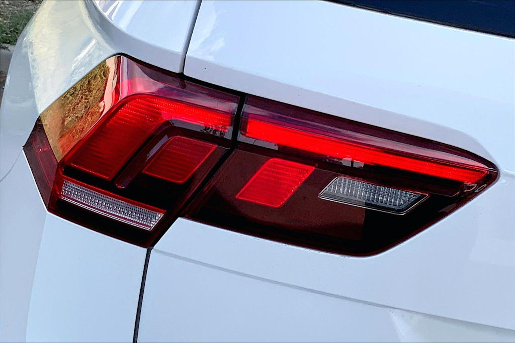 Thumbnail: 2022 Volkswagen Tiguan - 31