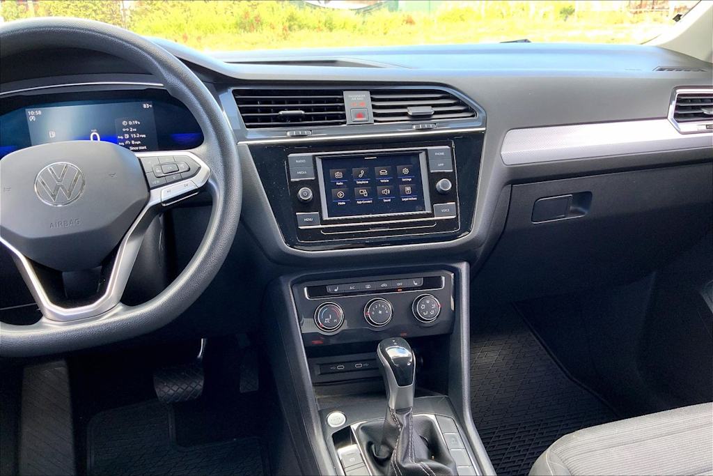 Thumbnail: 2022 Volkswagen Tiguan - 13