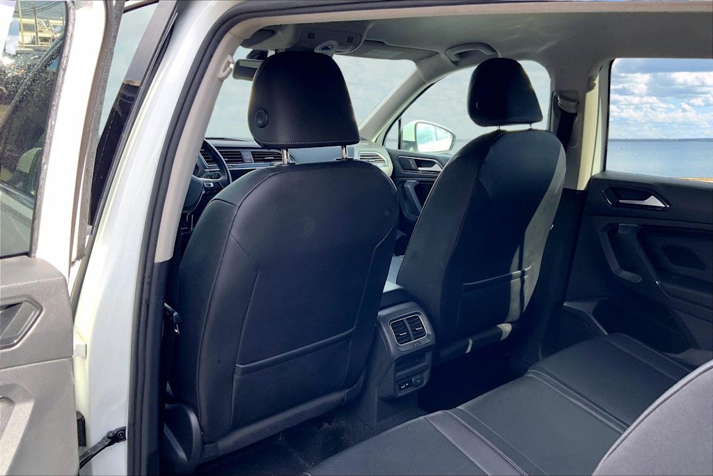 Thumbnail: 2018 Volkswagen Tiguan - 13