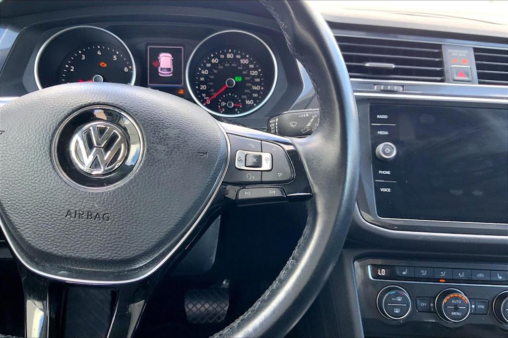 Thumbnail: 2018 Volkswagen Tiguan - 25