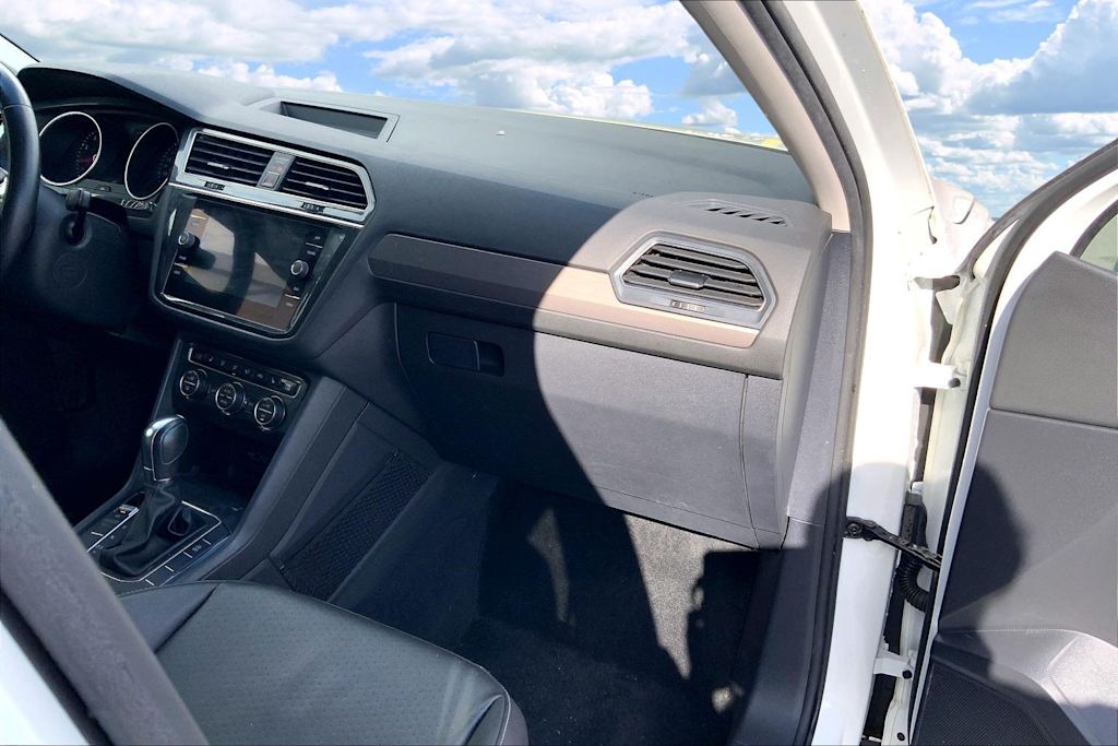 Thumbnail: 2018 Volkswagen Tiguan - 15