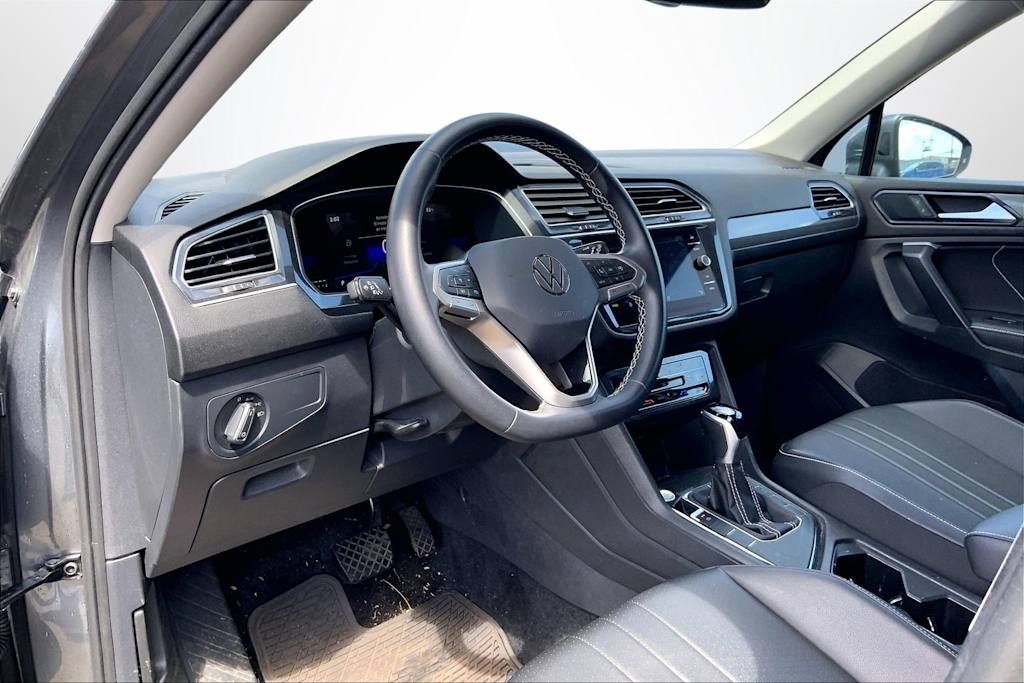 Thumbnail: 2024 Volkswagen Tiguan - 2