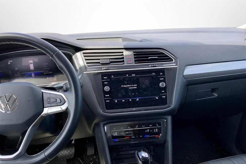 Thumbnail: 2024 Volkswagen Tiguan - 15
