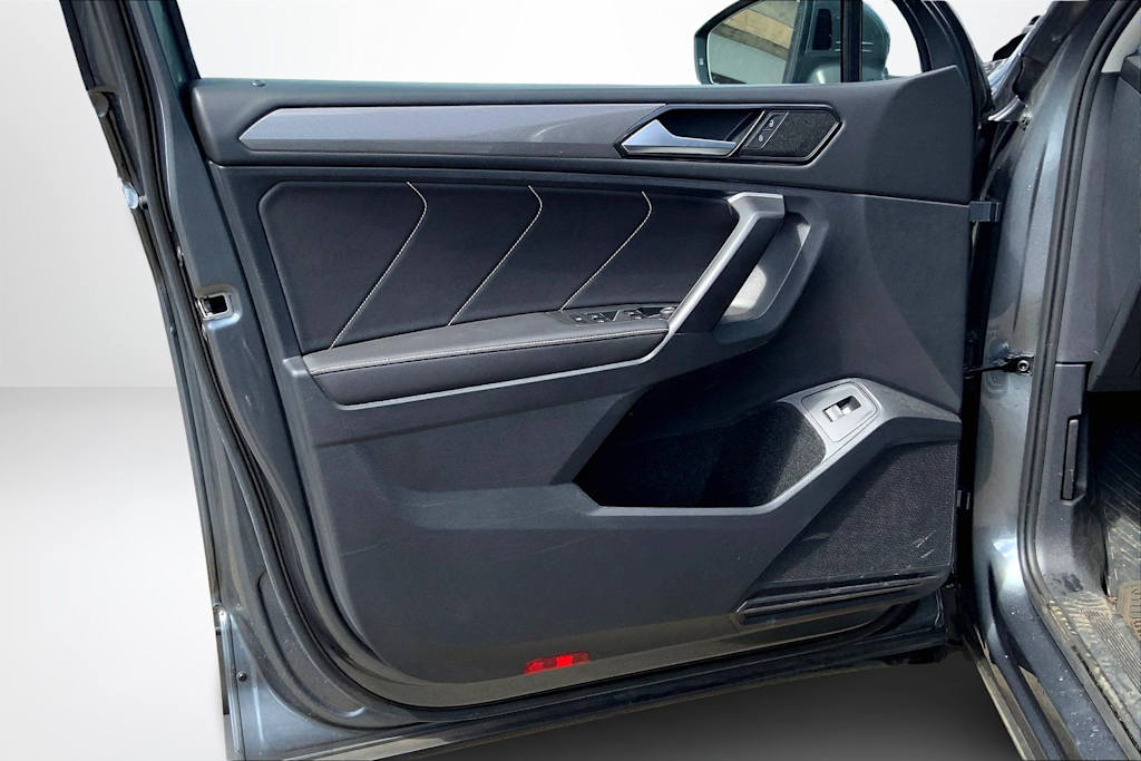Thumbnail: 2024 Volkswagen Tiguan - 27