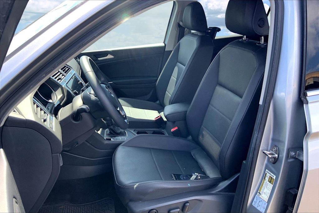Thumbnail: 2020 Volkswagen Tiguan - 11