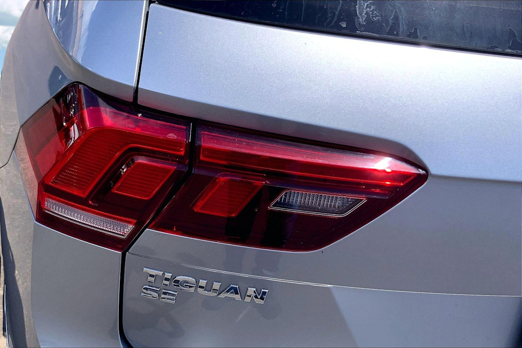 Thumbnail: 2020 Volkswagen Tiguan - 32