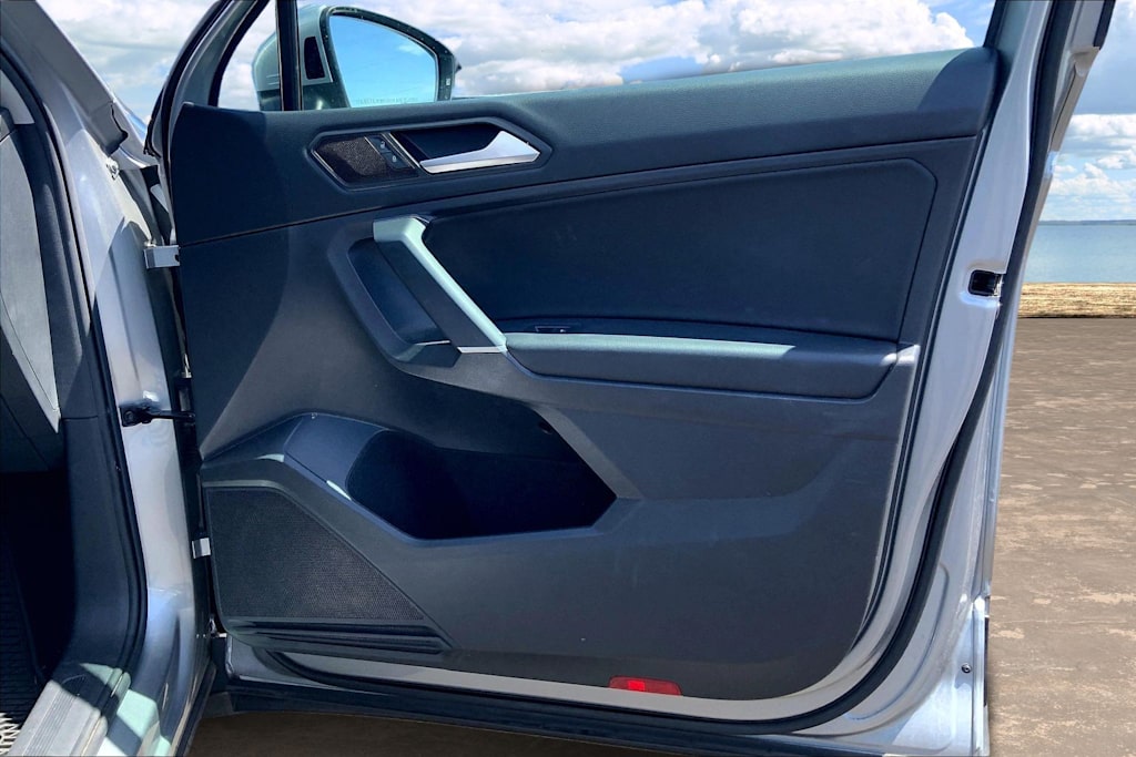 Thumbnail: 2020 Volkswagen Tiguan - 28