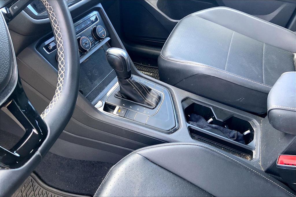 Thumbnail: 2021 Volkswagen Tiguan - 17