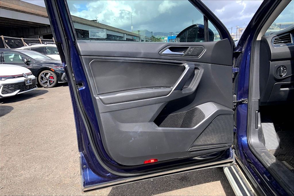Thumbnail: 2021 Volkswagen Tiguan - 27