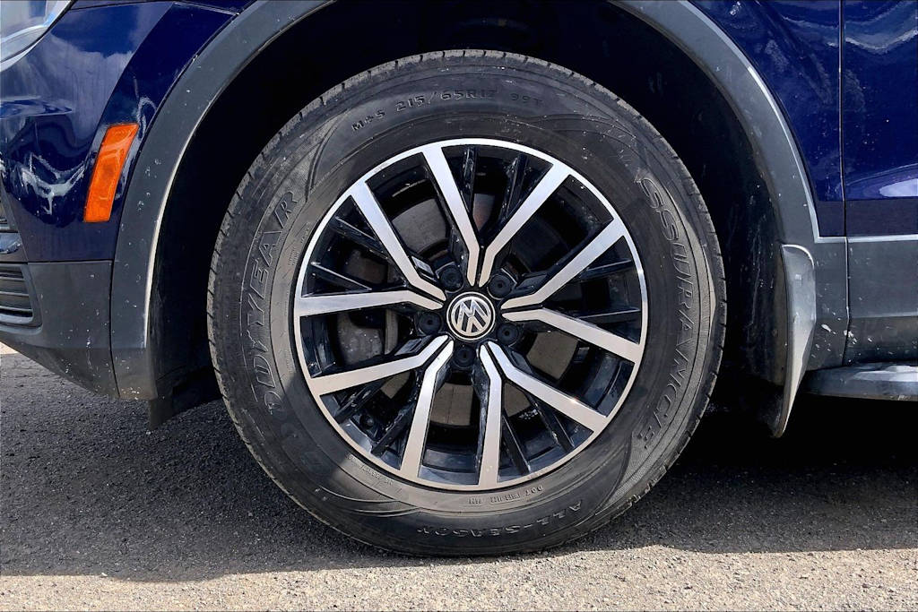 Thumbnail: 2021 Volkswagen Tiguan - 8