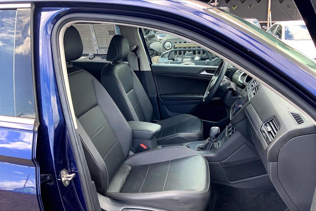 Thumbnail: 2021 Volkswagen Tiguan - 12