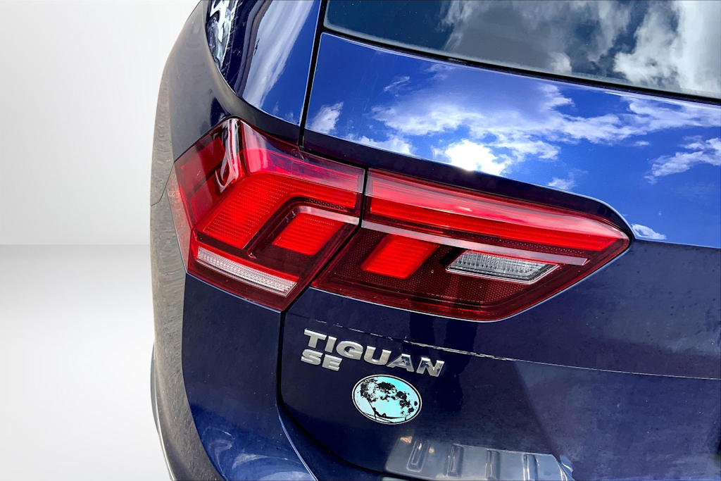 Thumbnail: 2021 Volkswagen Tiguan - 32