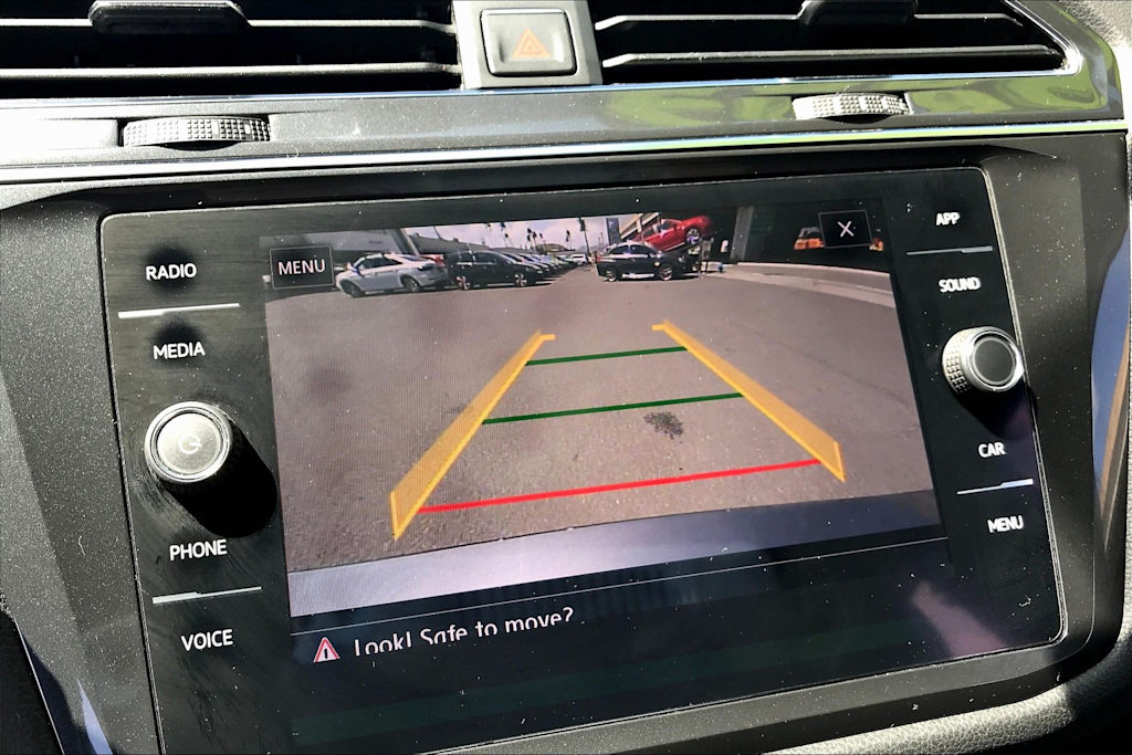 Thumbnail: 2018 Volkswagen Tiguan - 24