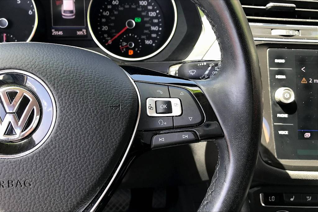 Thumbnail: 2018 Volkswagen Tiguan - 23