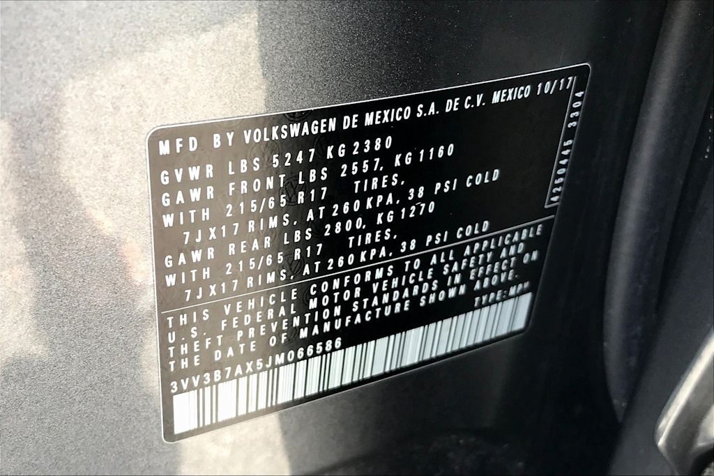 Thumbnail: 2018 Volkswagen Tiguan - 18