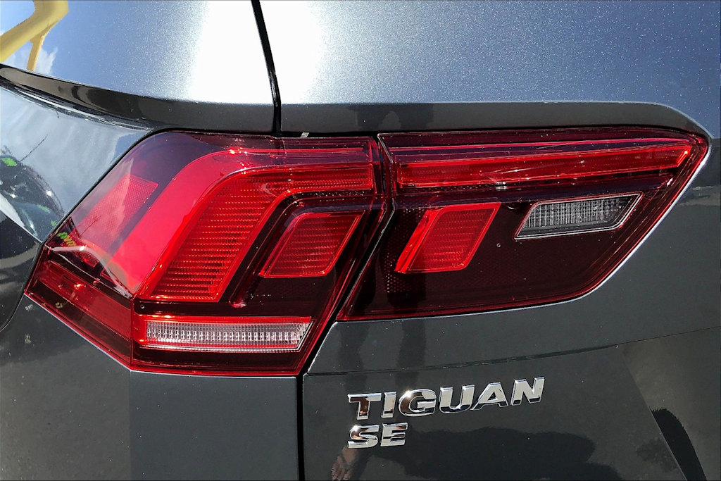 Thumbnail: 2018 Volkswagen Tiguan - 29