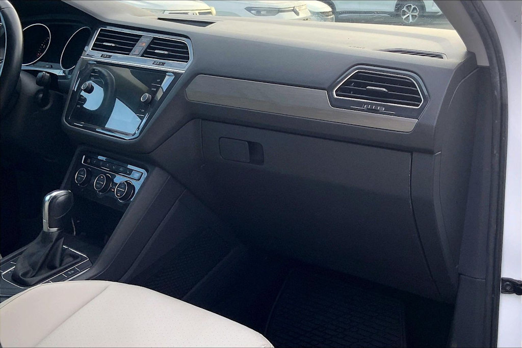 Thumbnail: 2019 Volkswagen Tiguan - 23
