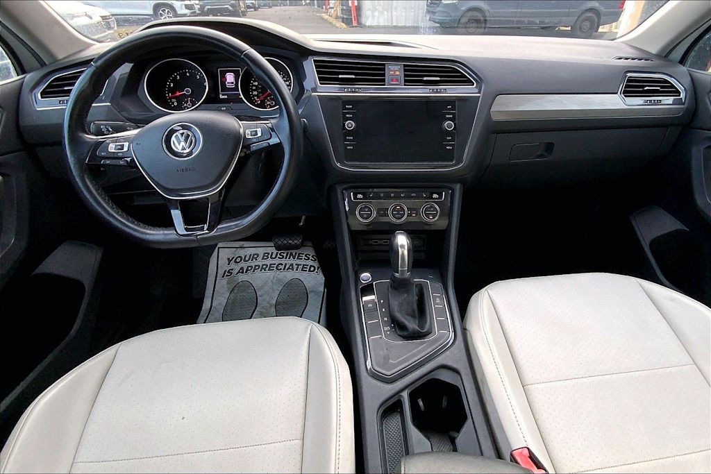 Thumbnail: 2019 Volkswagen Tiguan - 10